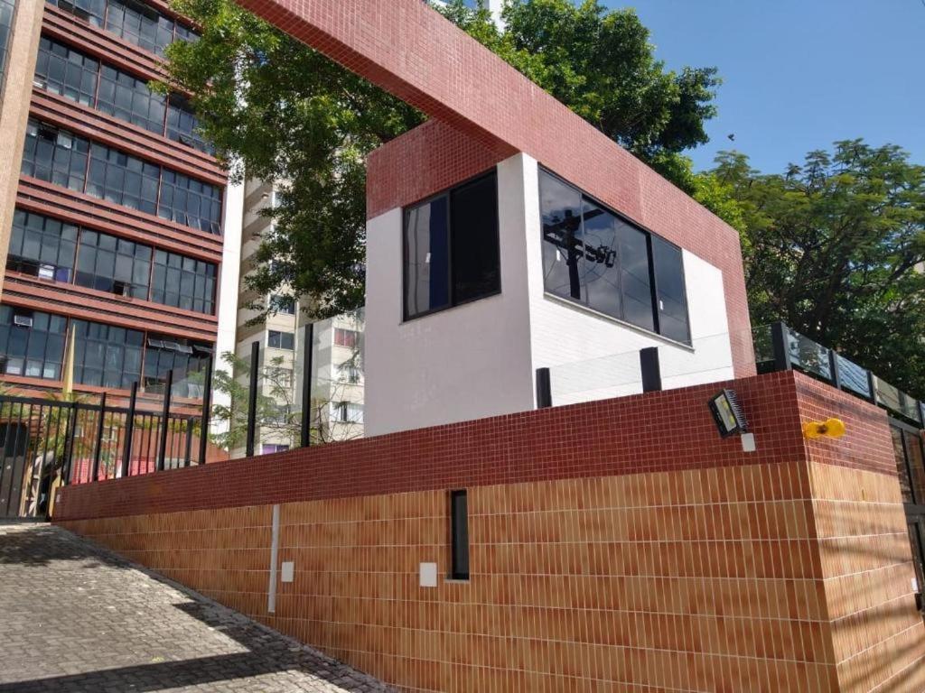 Maravilhoso Apartamento 2 Quartos Com Ofuro Porto Da Barra Salvador Summer Barra Flat Luaran gambar